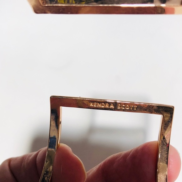 Kendra Scott Peachy Illusion Cuff Bracelet - Picture 6 of 8